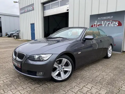BMW 3-serie Cabrio 325i Navi / Leder / Keyless Entry en start / Comfort stoelen / PDC