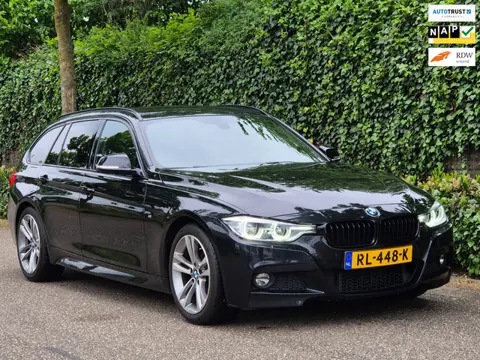 BMW 3-serie Touring 320i M Sport B48 Apple CarPlay Trekhaak Shadowline GR Navi Touch DAB+ 320i Corpo