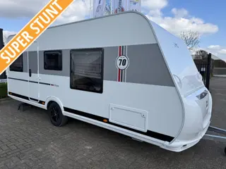 LMC Style 70-Years 453 D met vrijstaand bed !