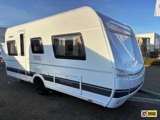 Dethleffs Nomad 470 ER met mover en voortent