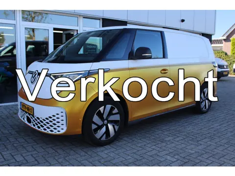 Volkswagen ID. Buzz Cargo 150KW -- 77 kWh acccu WLTP 418KM ✓ SoH 99,4% ✓ 3-zits ✓ navigatie ✓ lm vel