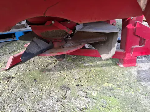 Lely 440 (bj 2004)