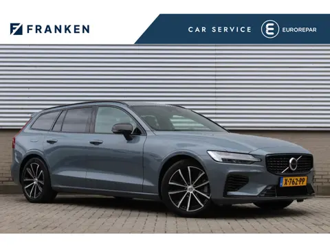 Volvo V60 2.0 T6 Plug-in hybrid AWD Plus Dark SOH 96% | Leder | Pilot Assist | Winter Pack