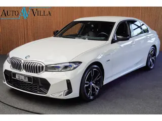 BMW 3-serie 320e M-sport HUD Leer Navi Camera ACC Matrix LED Laser PDC Virtual Climate (3-zone) Zwar