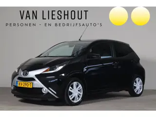 Toyota Aygo 1.0 VVT-i x-play NL-Auto!! Keyless Entry+start I Camera I Climate