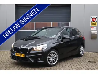 BMW 2 Serie Active Tourer 218i Luxury, Stoelverwarming, Trekhaak, Parkeerhulp, Navi