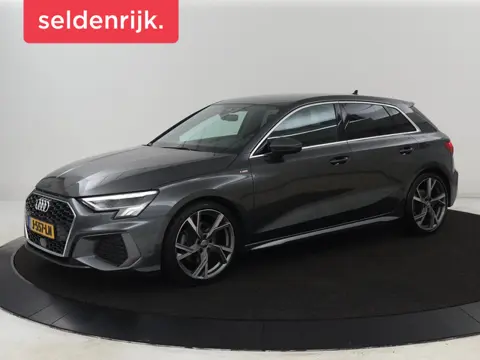 Audi A3 35 TFSI S edition | Stoelverwarming | Carplay | Navigatie | Half leder | Sportstoelen | Full