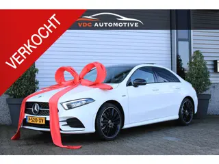 Mercedes-Benz A-Klasse 250 e AMG Pano | Widescreen | Sfeerverlichting | Camera | Multispaak 19" | De