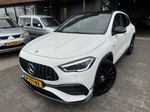 Mercedes-Benz GLA-klasse AMG 35 4MATIC PANO BURMESTER MEMORY SFEER CARBON SUPER WAGEN