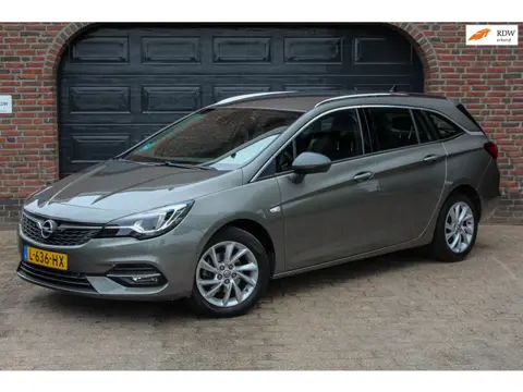 Opel Astra Sports Tourer 1.2 Edition 2020 - camera - carplay - cruise - stoel/stuurverwarming