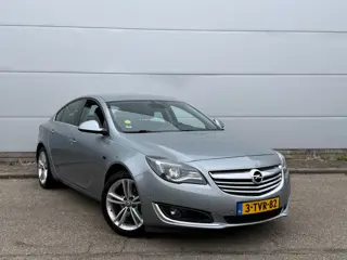 Opel Insignia 2.0 CDTI Limousine EcoFLEX Edition (bj 2014) XENON|FACELIFT/NAVI/LMV