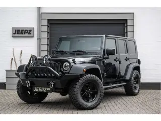 Jeep Wrangler Unlimited 3.8 Sport / Black Jeepz edition