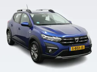 Dacia Sandero Stepway 1.0 TCe 90 Comfort PARKEERSENSOREN + CAMERA / NAVIGATIE / DODEHOEK DETECTIE /
