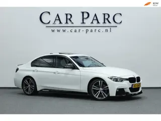 BMW 3-serie 330i M Sport M-PERFORMANCE/LED/HUD/LEER+S.VERWARMING/LMV/360 CAM/CRUISE/ECC/12 MND GARAN