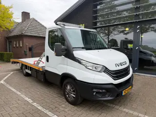 IVECO DAILY CHASSIS CAB oprijwagen auto ambulance