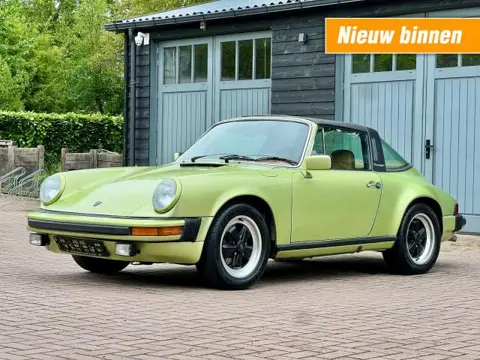 PORSCHE 911 3.0SC Targa Light Green Metallic