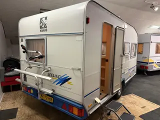 Knaus Blue Line 400 TM VASTBED TREINZIT VOORTENT