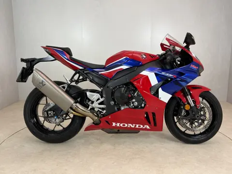 Honda CBR 1000 RRR (bj 2021)