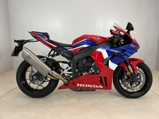 Honda CBR 1000 RRR (bj 2021)