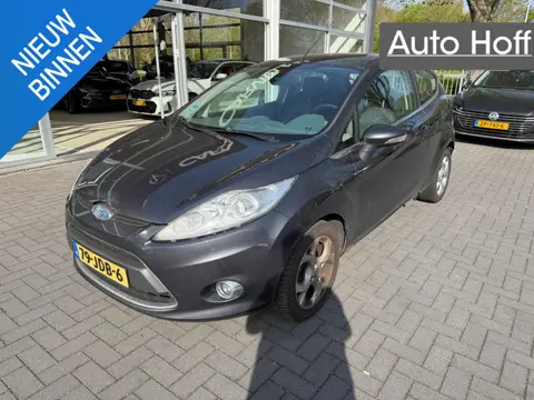 Ford Fiesta 1.25 Titanium | Autom. Airco | Cruise Control | LMV | Elekt. Ramen | PDC | APK tot 28-09
