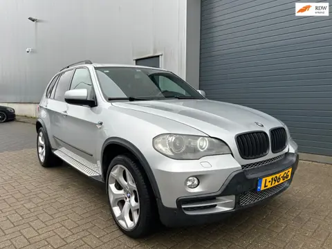 BMW X5 xDrive48i High EXE AUT PANO LEDER HUD
