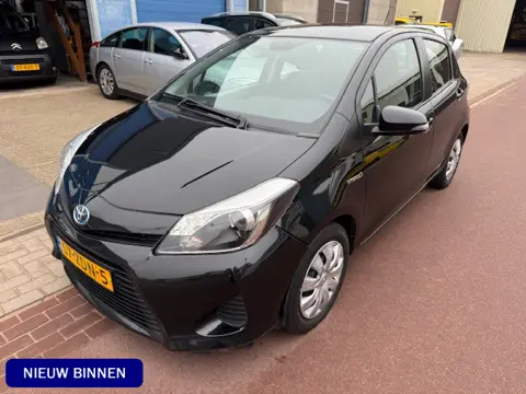 Toyota Yaris 1.5 Full Hybrid Aspiration 184.091km NAP Dealer onderhouden Leuke Nederlandse auto met 
