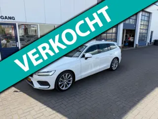 Volvo V60 2.0 T4 Momentum Pro