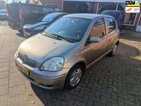 Toyota Yaris 1.0 VVT-i S-Line