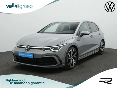 Volkswagen Golf 1.5 eTSI 150 pk DSG R-Line Business | Trekhaak | Stuur-/stoelverwarming | Achteruitr