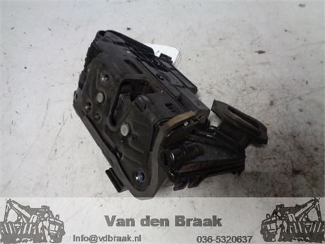 Volkswagen Caddy 2015-2020 Deurslot rechts