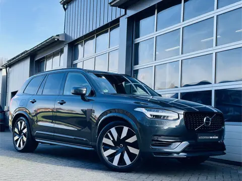 Volvo XC90 2.0 T8 | AWD | Inscription | Blackline | Panodak | Luchtvering | Trekhaak | Bower & Wilki