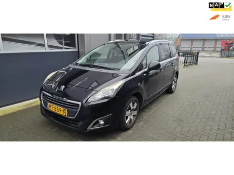 Peugeot 5008 1.2 PureTech Style 7-PERSOONS