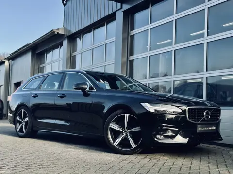 Volvo V90 2.0 T4 R-Design | Automaat | Panodak | Trekhaak | Adapt Cruise | Standkachel | Keyless | I
