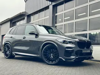 BMW X5 xDrive45e | M-Sport | Individual | Dravitgrau | Panodak | Beige Leer | Laser | Trekhaak | Hea