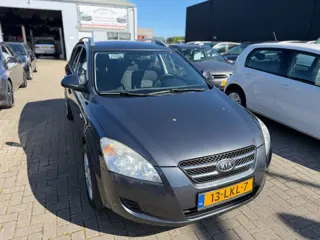 Kia Cee'd Sporty Wagon 1.6 X-tra ISG
