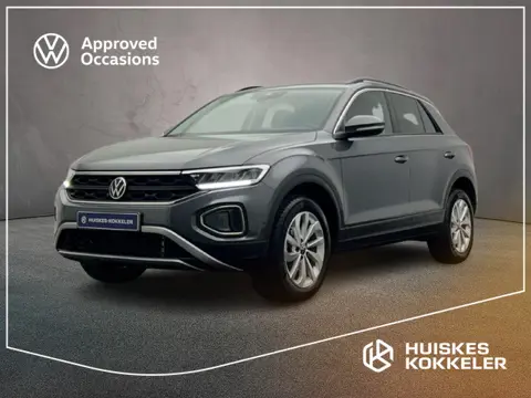 Volkswagen T-Roc Life Edition 1.5 TSI 150pk DSG Automaat Adaptive cruise control, Achteruitrijcamera