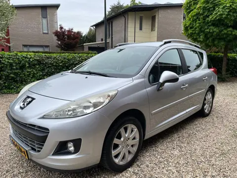 Peugeot 207 SW 1.6 VTi Sportium