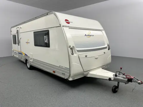 Bürstner Amara 520 TS Queensbed Dakairco Mover