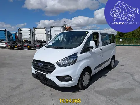 Ford Transit Custom 2.0 TDCI - 9 SEATS - AUTOMATIC - EURO6D