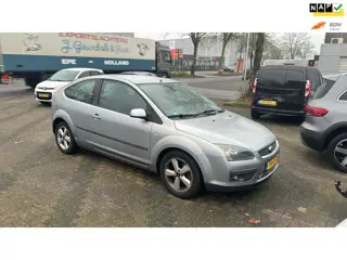 Ford Focus 1.6-16V First Edition *apk:02-2027*