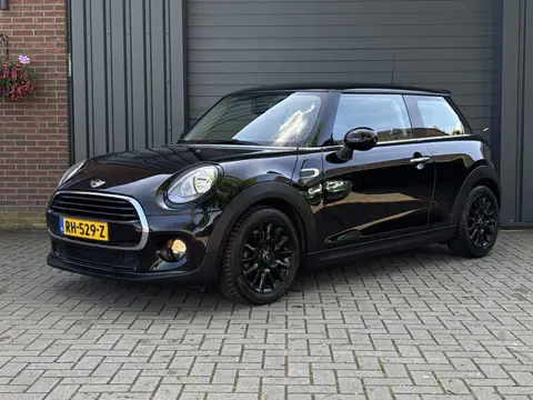 MINI Mini 1.5 Cooper Business - Cruise Control - PDC - Navigatie -