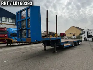 Louault 3 AXLE - WITH RAMPS (bj 2008)