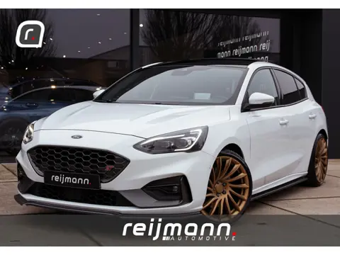 Ford Focus ST-3 2.3 Performance | Milltek | Pano | B&O | Full | 280PK
