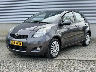 Toyota Yaris 1.3 VVTi Aspiration AUTOMAAT [ Slechts 55724 km ] airco, audio,