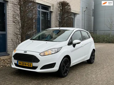 Ford Fiesta 1.0 Style | Nieuwe APK |