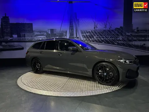 BMW 3-serie Touring 330e *Dravitgrau*Pano*HUD*Trekhaak*