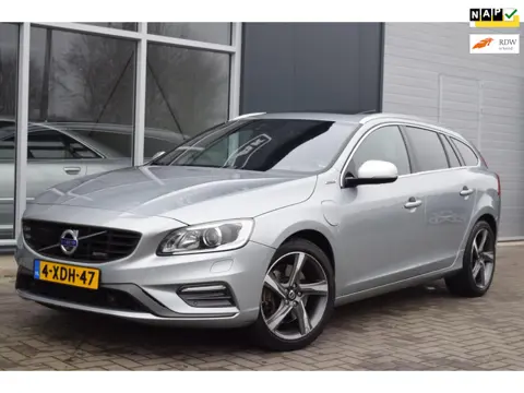 Volvo V60 2.4 D6 AWD Plug-In Hybrid Summum | Vol Optie ! | APK 7-2026
