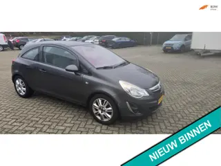 Opel Corsa 1.4-16V Cosmo