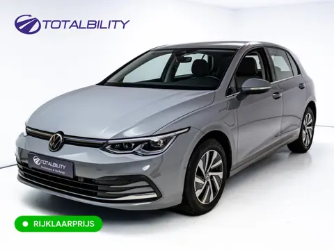 Volkswagen Golf 1.4 eHybrid Style | Standkachel | Stuur-, Stoel- & Achterbankverw. | Adap. Cruise | 