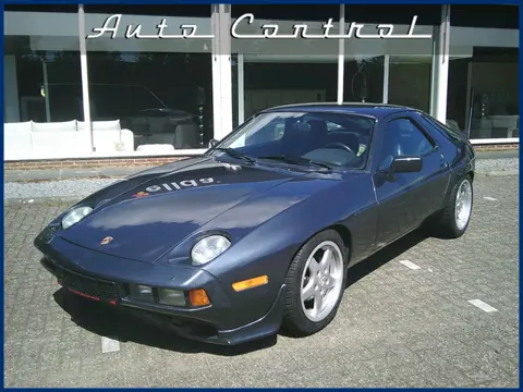 Porsche 928 4.5 Coupé handgeschakeld Bod gevraagd